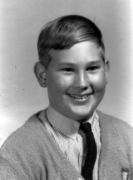 Hett, Bill school